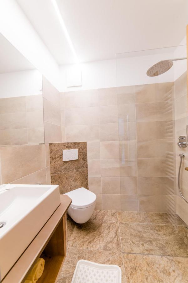 Pension Apartments Pardell Castelbello Extérieur photo